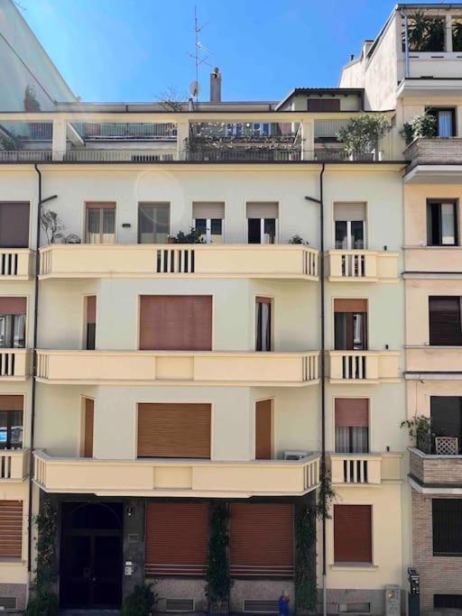 Tarra Place Milánó Kültér fotó